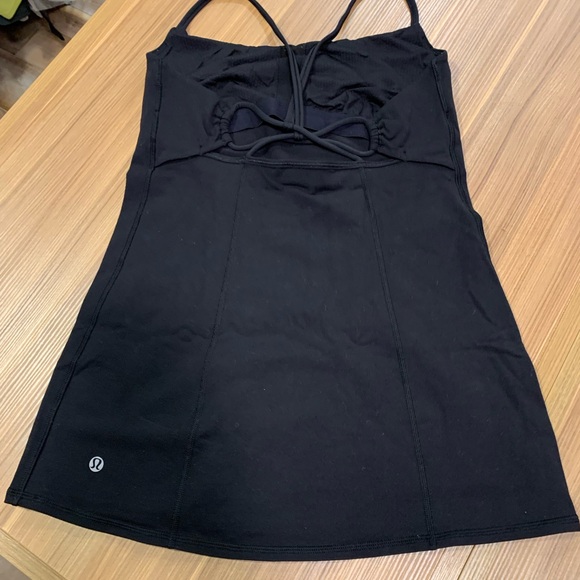 Lululemon dancing warrior tank 8 EUC - Picture 4 of 8